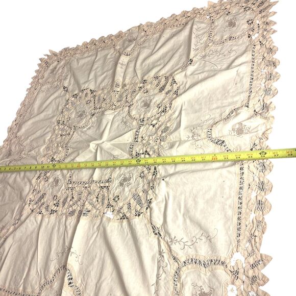 VTG Battenberg Cutwork Lace Ivory Linen Tablecloth Hand Embroidered W/6 Napkins - Picture 2 of 16